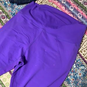 Zyia Purple ascend Capri leggings